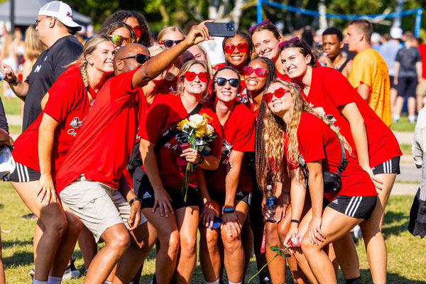 NIU students and community members at the president's picnic